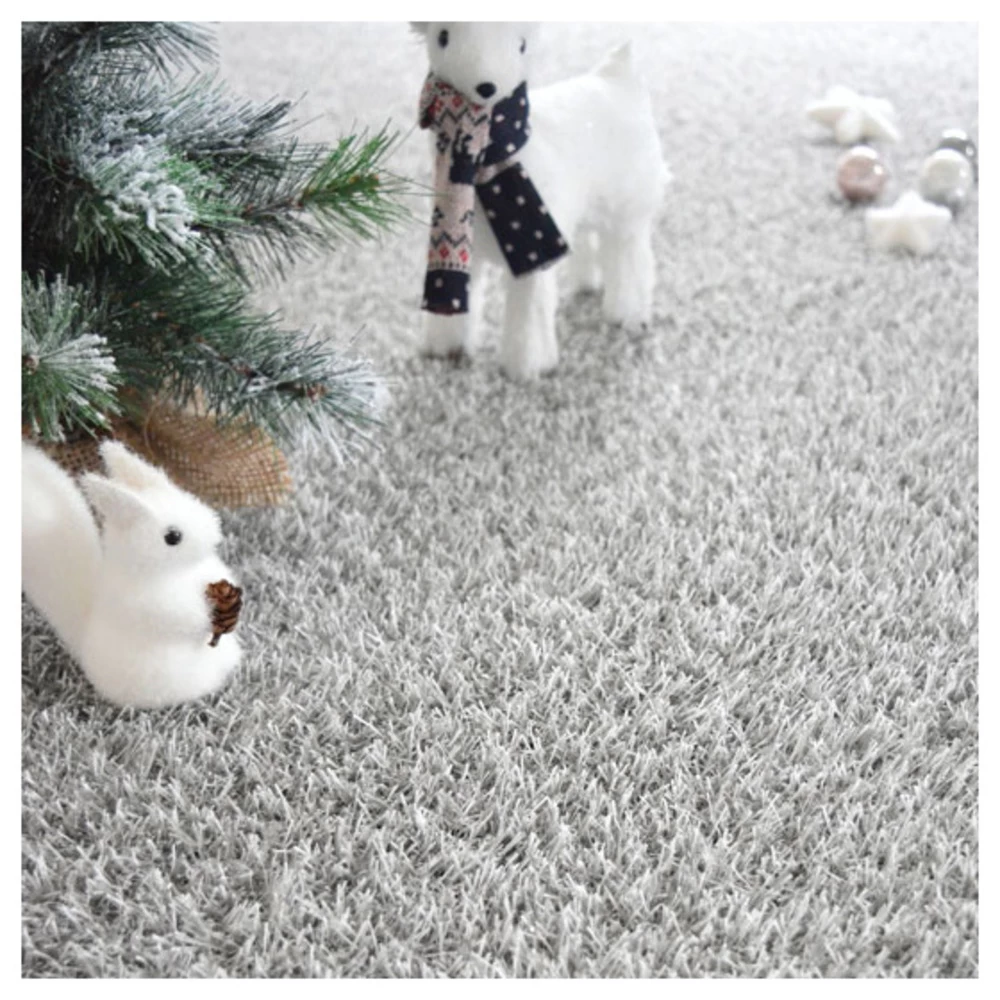 Gazon Synthétique Happy Party - Couleur Gris Clair - Classé Feu - 20mm - 2m X 9m – Image 3